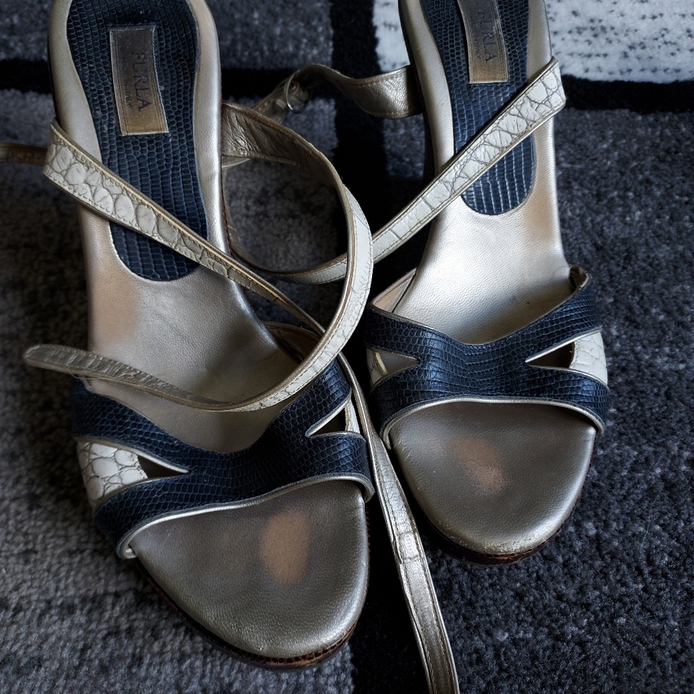 Furla made in Italy wedges